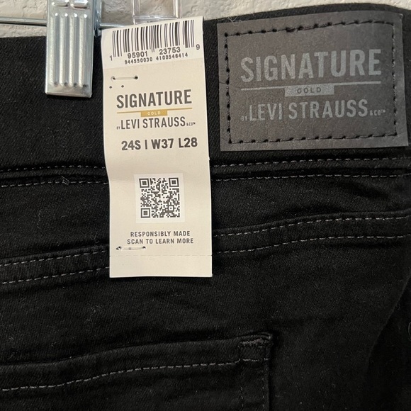 NWT Levi’s Pull On Skinny size 24s (37X28) - Picture 6 of 6
